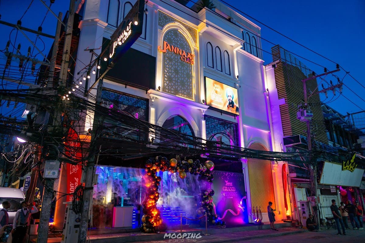 Jannaat Club