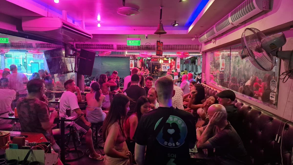 The Spot Soi 6