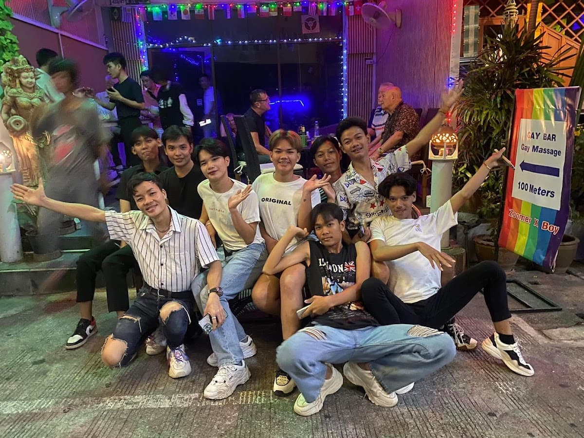 M Bar Jomtien Complex