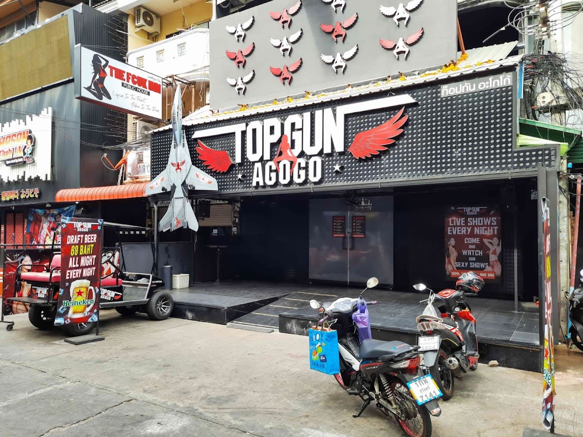 Top Gun Agogo