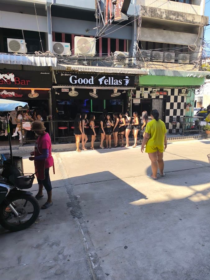 Good Fellas Bar
