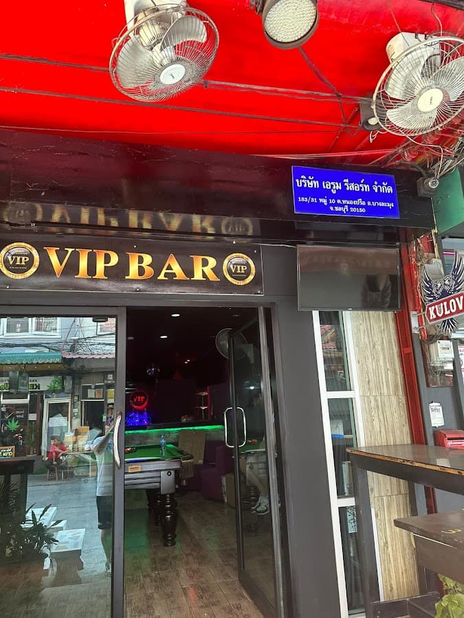 Soi 6/1 Ladyboy Strip