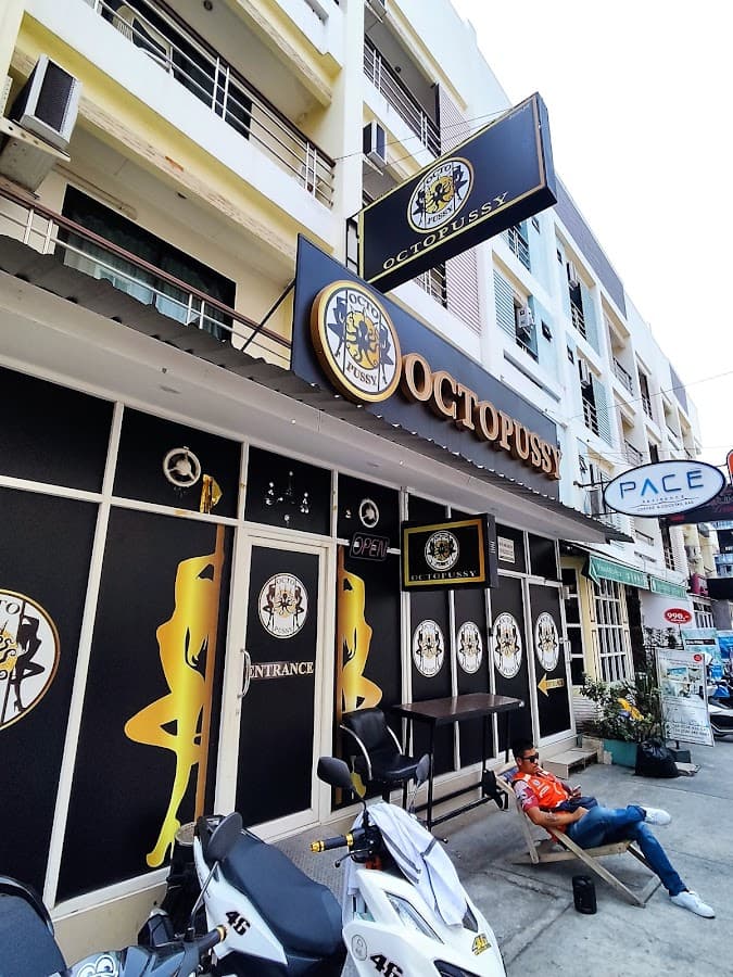 Octopussy Club