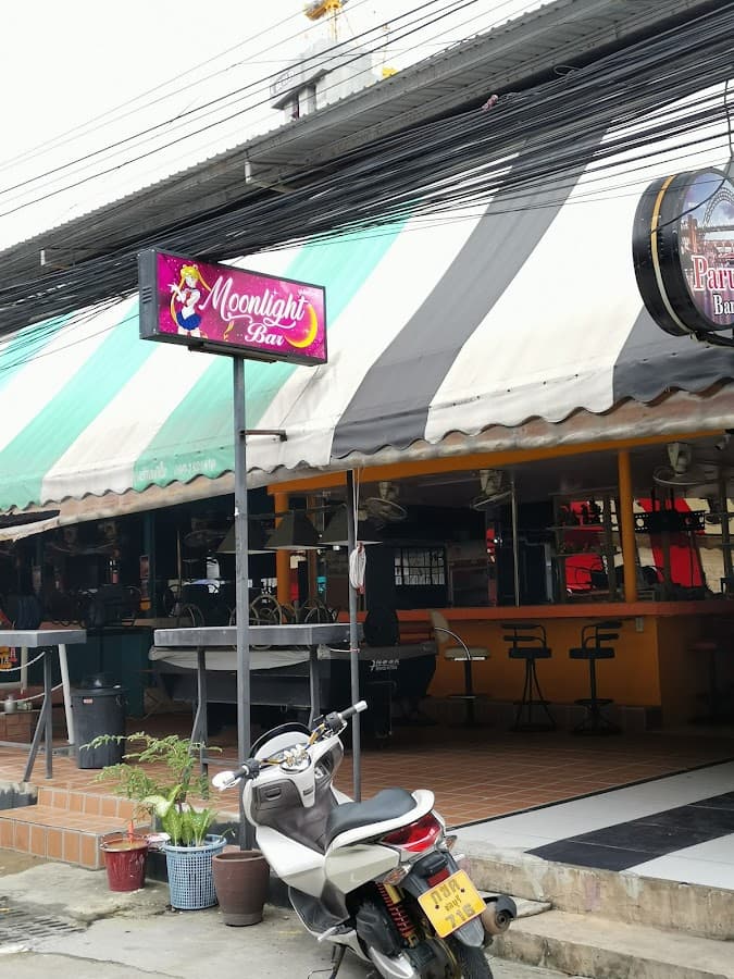 Moonlight Bar