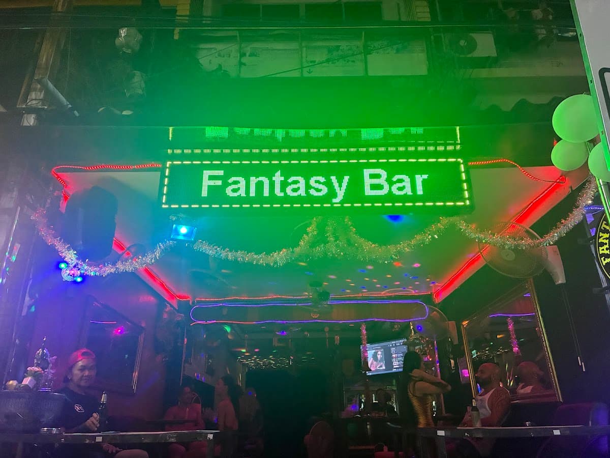 Fantasy Lounge