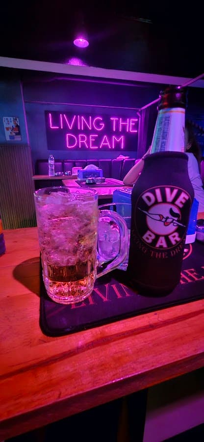 Dive Bar