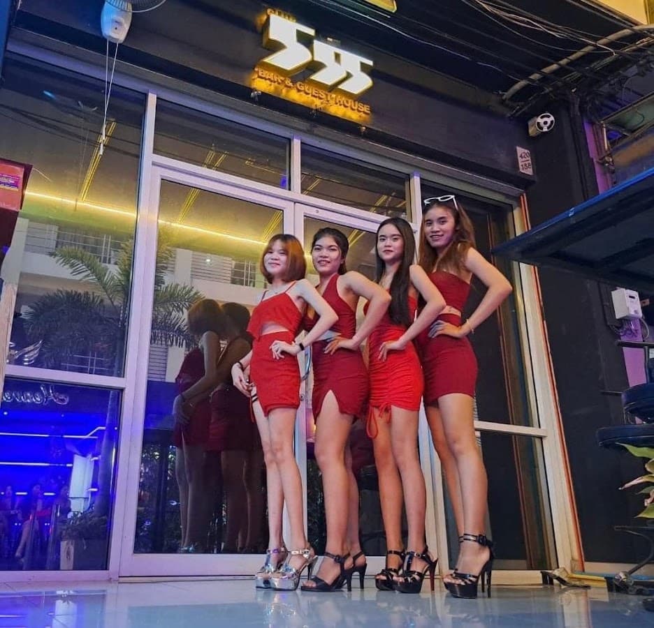 CLUB 555