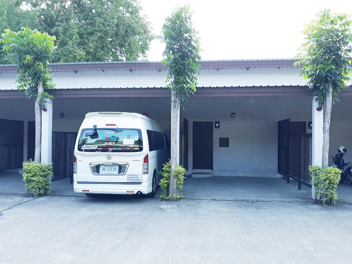 Honeymoon Inn