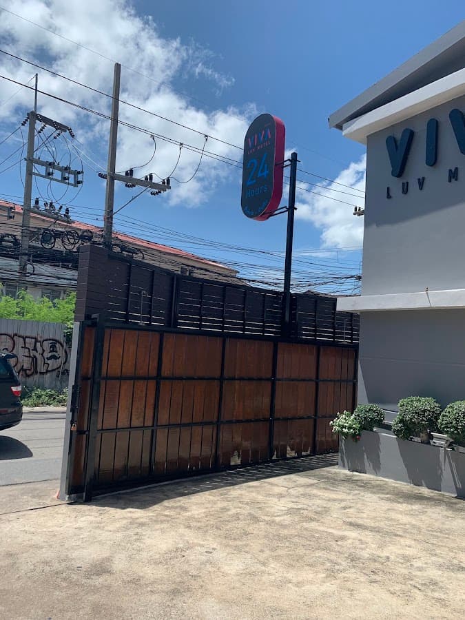 Viva Luv Motel