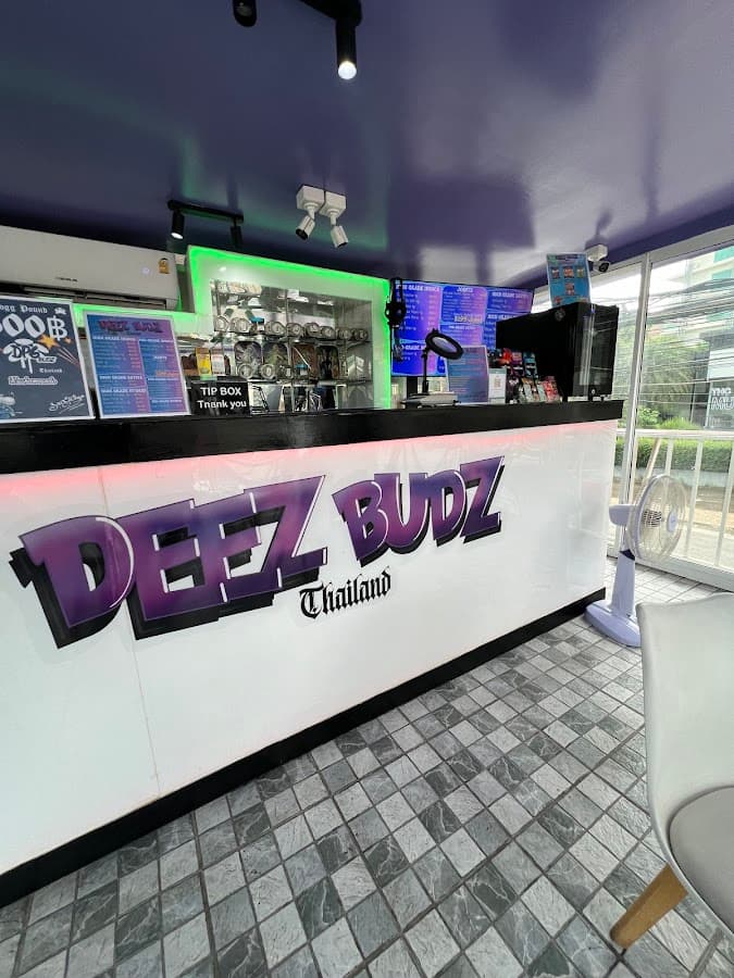 DEEZ BUDZ